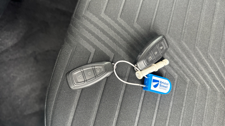 Ford Puma 1.0 EcoBoost Hybrid mHEV ST-Line X 5dr Petrol Hatchback